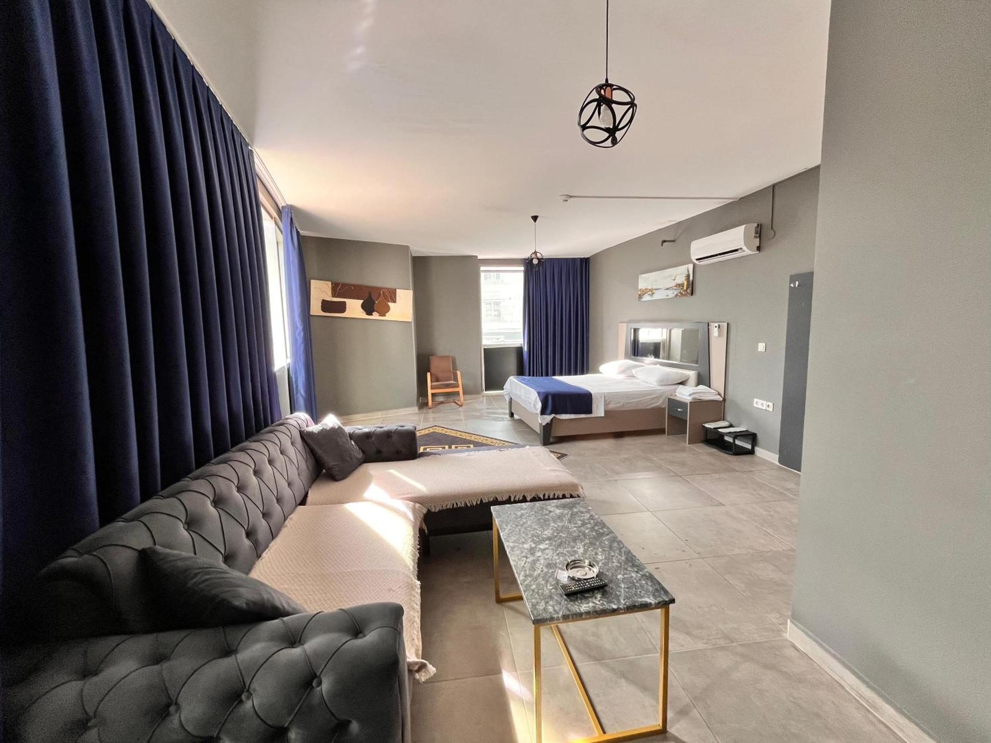 216 Hill Suites — Photos 2